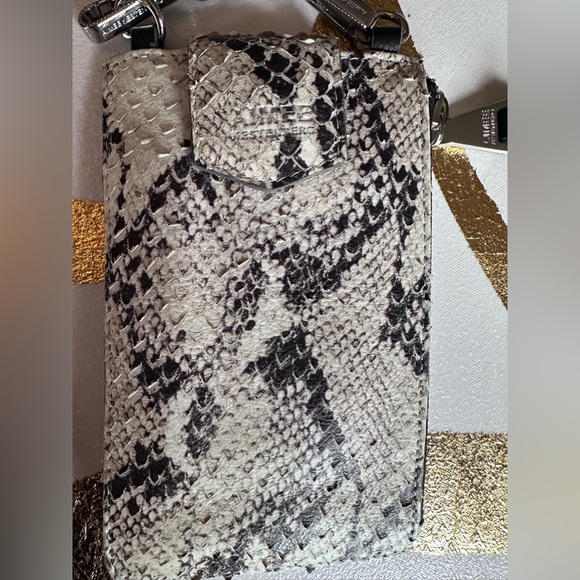 Aimee Kestenberg Cellphone crossbody purse - Picture 2 of 9